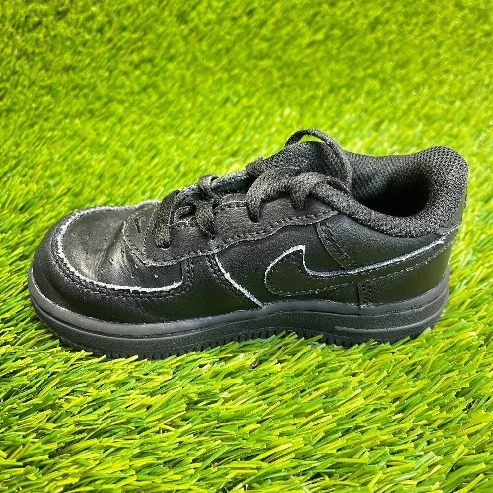 Nike Air Force 1 LE Boys Size 8C Black Athletic Lifestyle Leather Shoes Sneakers